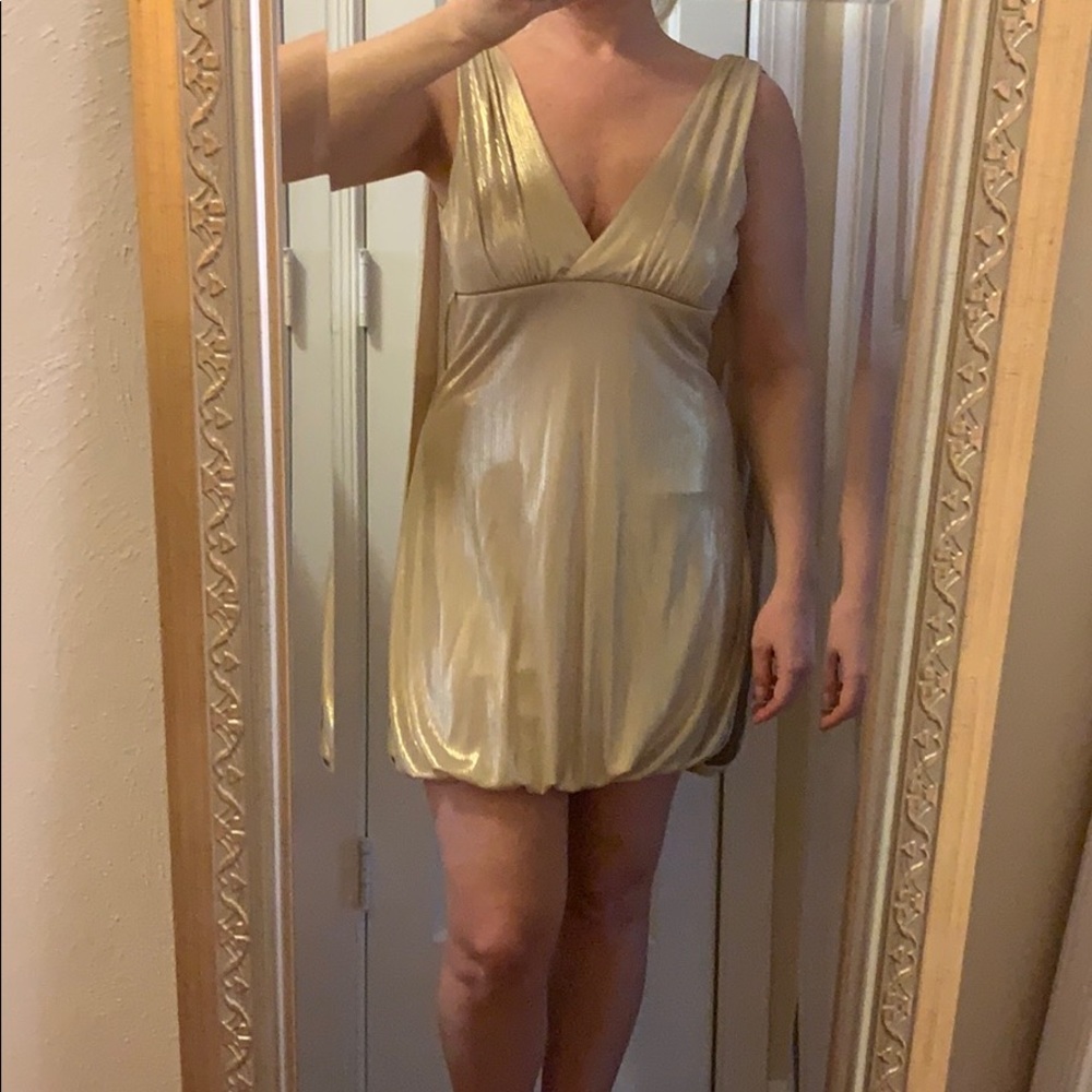🌷 HP Bebe gold cocktail dress